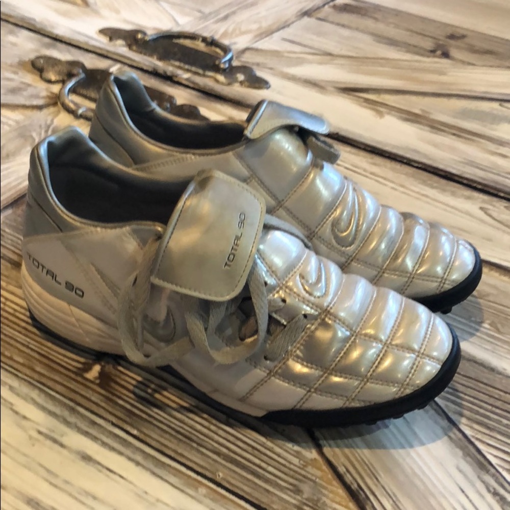 Nike Total 90 shoes